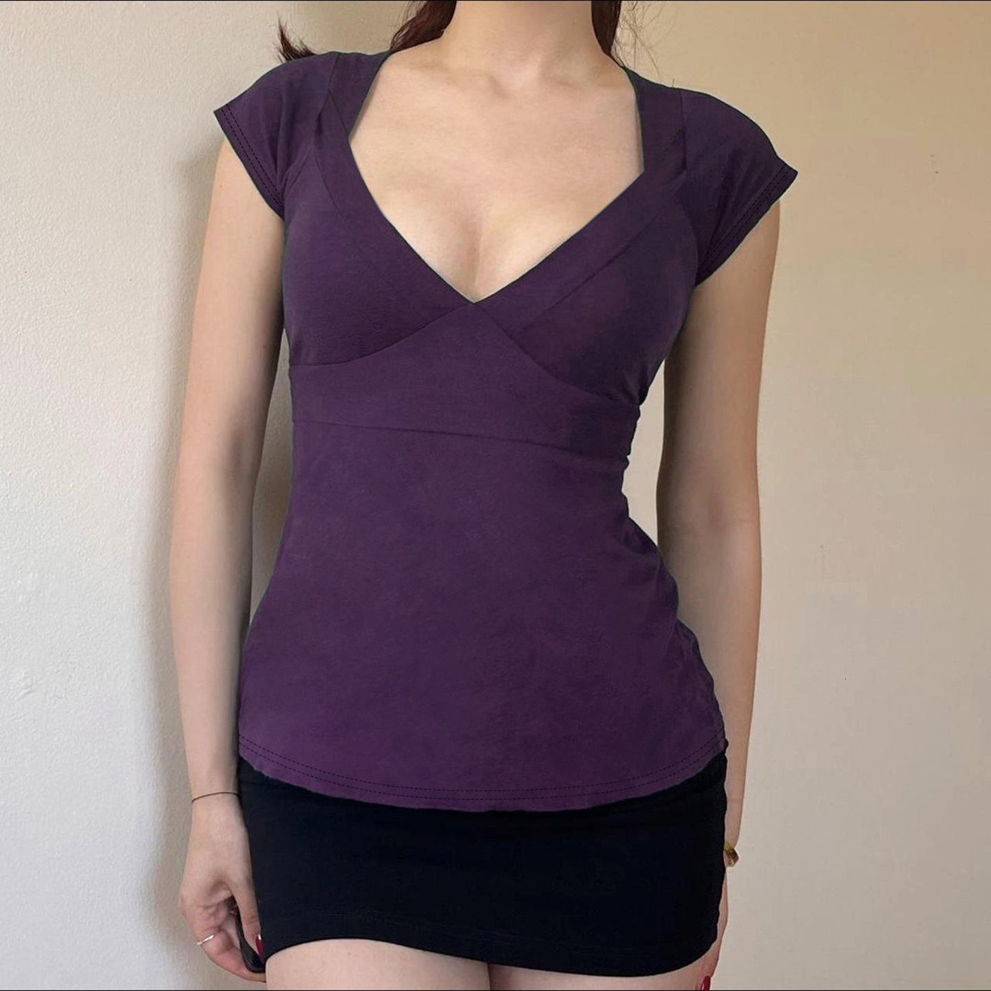 Cross-border style, pure alluring, basic low-cut V-neck solid color short-sleeve T-shirt, simple and retro, slim-fit base layer top d9