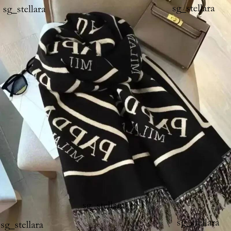 Wool Scarfs Winter Spring 100% Cashmere Scarf fashion Men Women Designer Classic Letter pattern Pashmina shawl Scarves Fashion 6 COLOR Hot