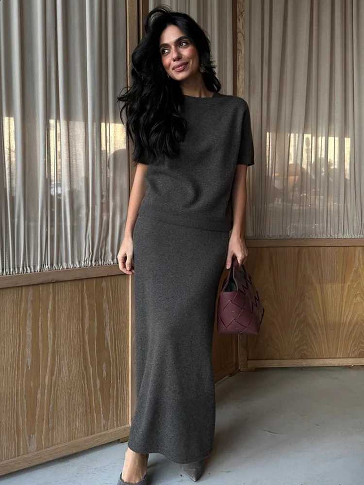 Elegant Knit Dress Sets Trendix Women Summer Fashion Solid Short Sleeve Top High Street Casual Basic Knitwear Long Skirt 2 PieceW260915