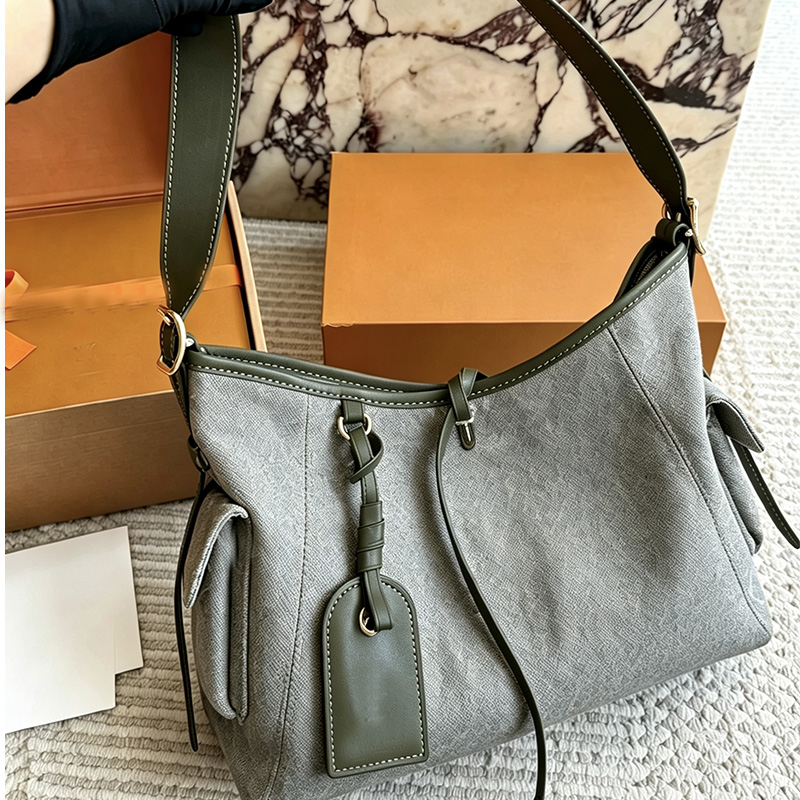 Sac à main de designer pour femmes vert olive, toile en denim imprimée, sac à bandoulière avec cordon de serrage de 30 cm, deux poches latérales,