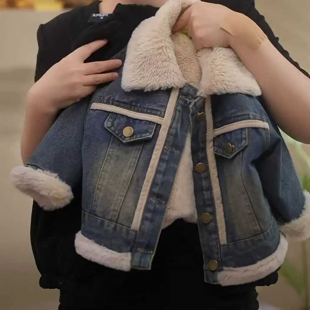Jacket Autumn Boys Winter Models Baby Small Children Boys Denim Padded and Thickened On Clothes Outerwear Kids TOP T260916