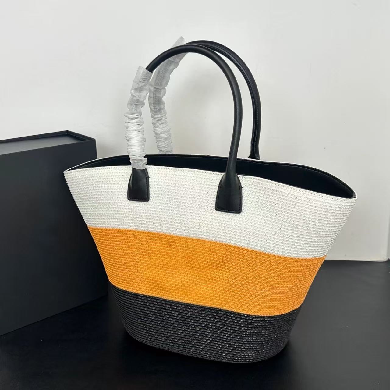Women's luxurious classic fashion vacation straw woven vegetable basket patch tote bag high-quality crossbody bag