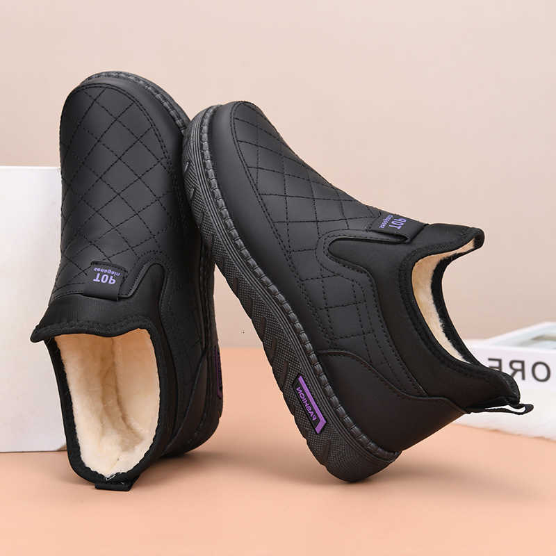 Fleece-Lined New Winter Women's Shoes Warm and Comfortable Short Boots fashionable Casual Mom Shoes Soft Surface Soft Sole Flat Snow Boots D260