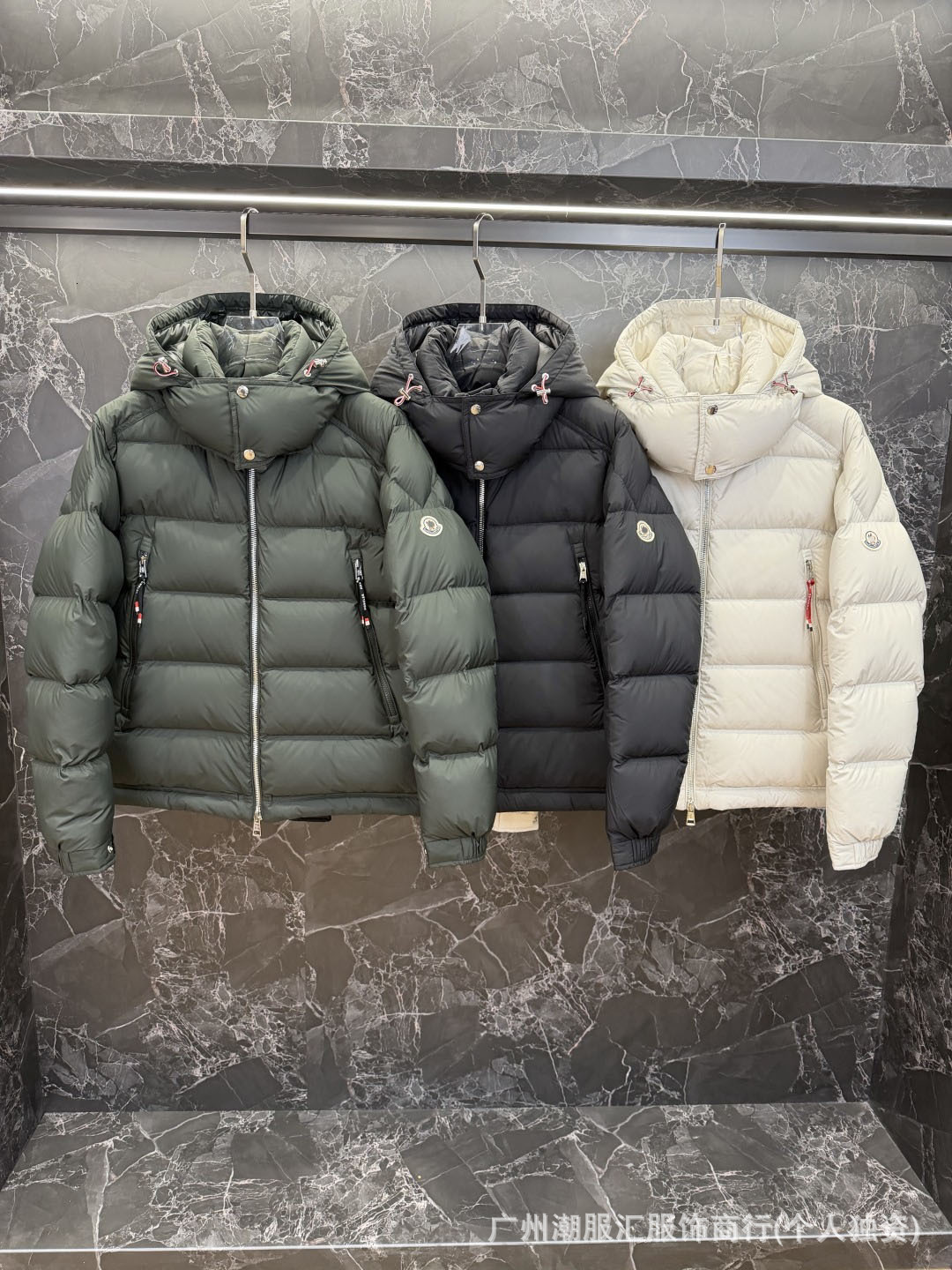 Designer down jacket M brand men's hooded down jacket with horizontal padding, arm patch, zipper pockets, a lightweight, luxurious, casual, war
