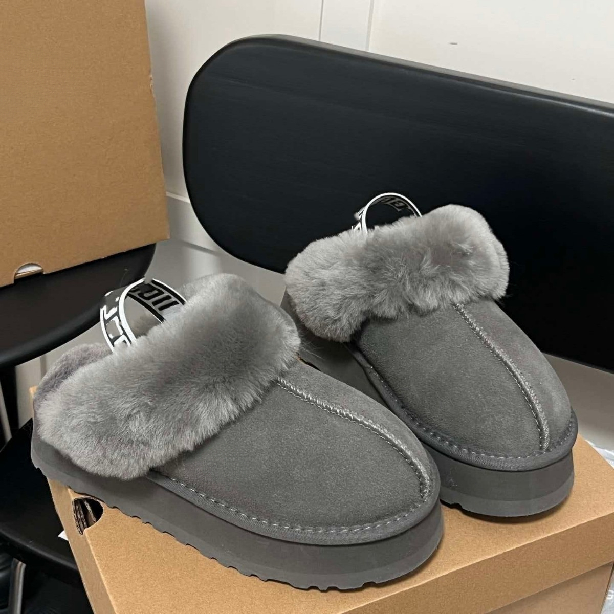 Designer s new cow suede anti slip snow boots with thick suede base Tazite fashionable fur integrated warm cotton shoes for women in sizes