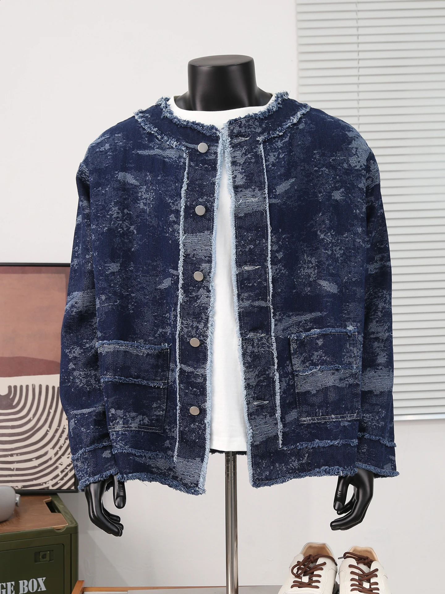 Retro Jacquard Denim Jacket For Men Spring Autumn Japanese Round Neck Frayed Jackets Casual Fashion Harajuku Style Blue Coat 260916