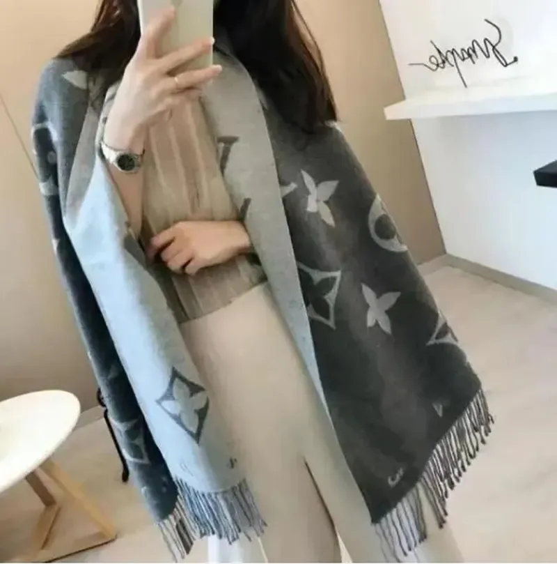 New designer cashmere winter women's long scarf, high-quality headband, fashionable scarf, classic printed plaid large plaid shawl