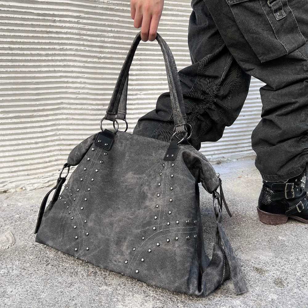 New Shoulder Bag Fashion Large Capacity Tote Bags Punk Casual Versatile Commute Underarm Bag H260916
