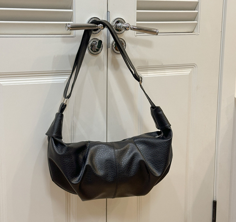 Vintage Pleated Dumpling Large Capacity Moon with Knotted Strap, Single Shoulder Crossbody Bag, Oil-Waxed PU Women's Bag