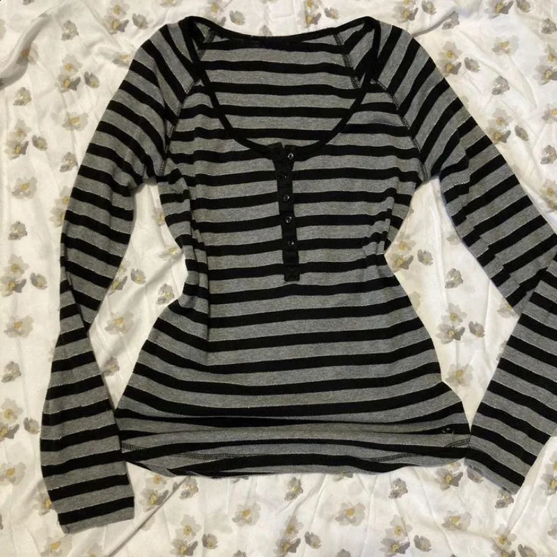 Y2K Striped Tshirt Vintage Punk V Neck Half Open Buckle Long Sleeve Top Gothic Subculture Punk Casual Slim Fit Versatile Tops 260916