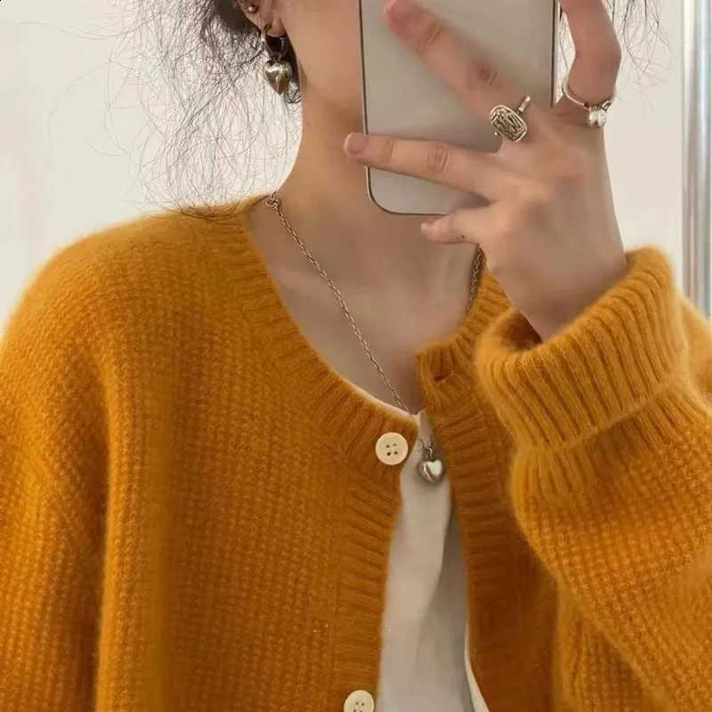 cashmere 2023 knitted 100% cardigan women's crewneck sweater Autumn and winter new cashmere loose lazy high-end coat thick J260916