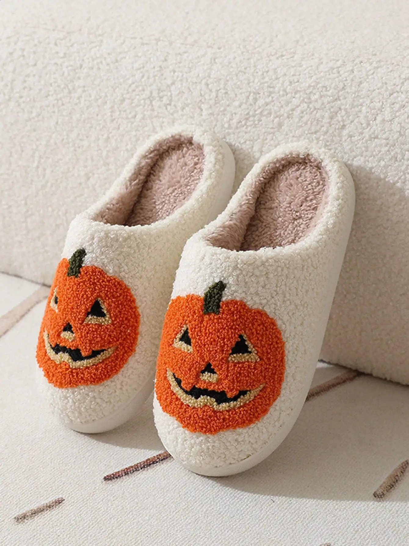 Autumn Winter Halloween Pumpkin Embroidery Fluffy Plush Slippers Warm Non Slip Unisex Closed Toe Indoor Bedroom Shoes 260916