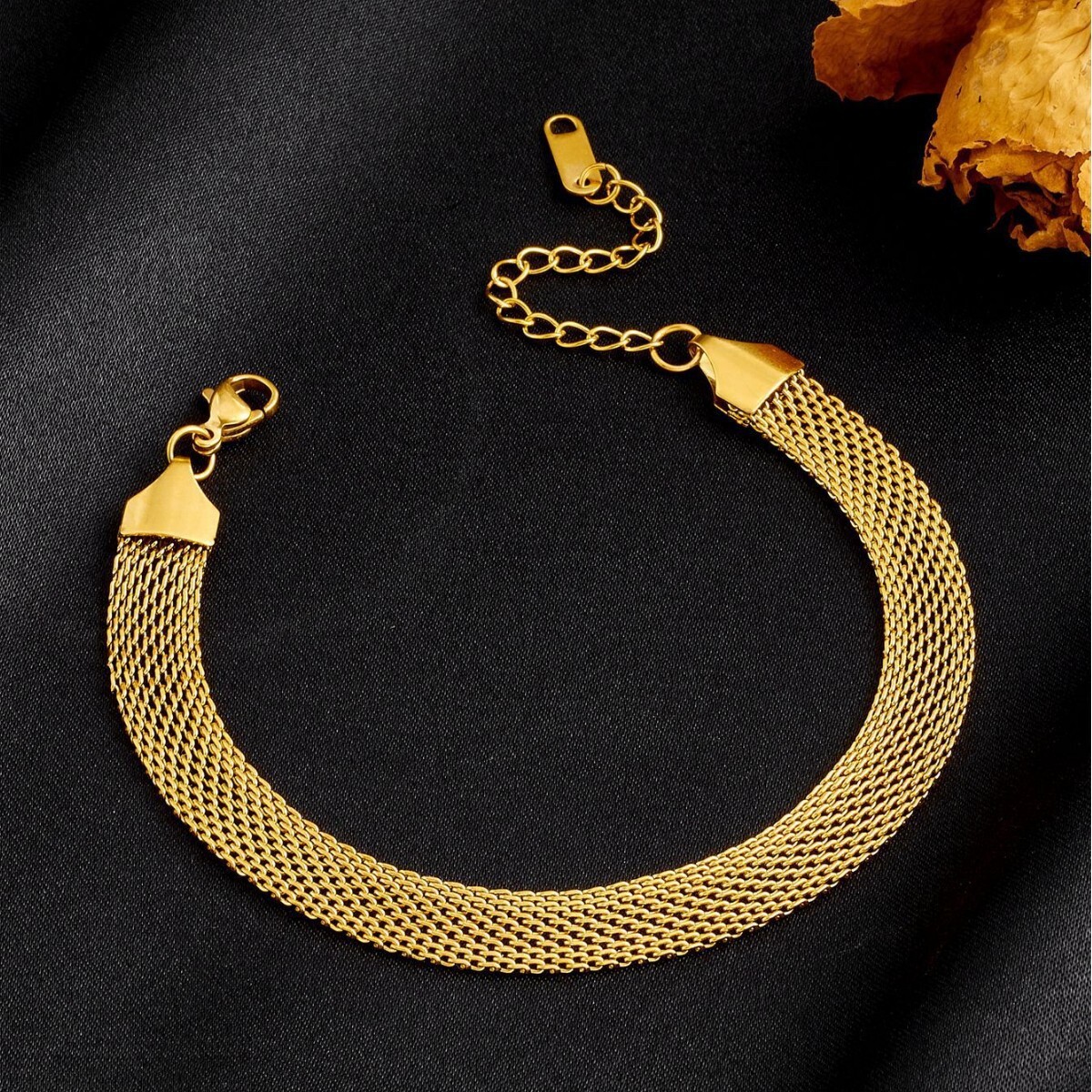 European American retro gold woven mesh necklace for women, 2026 new style, niche and minimalist chic, hip-hop choker bracelet