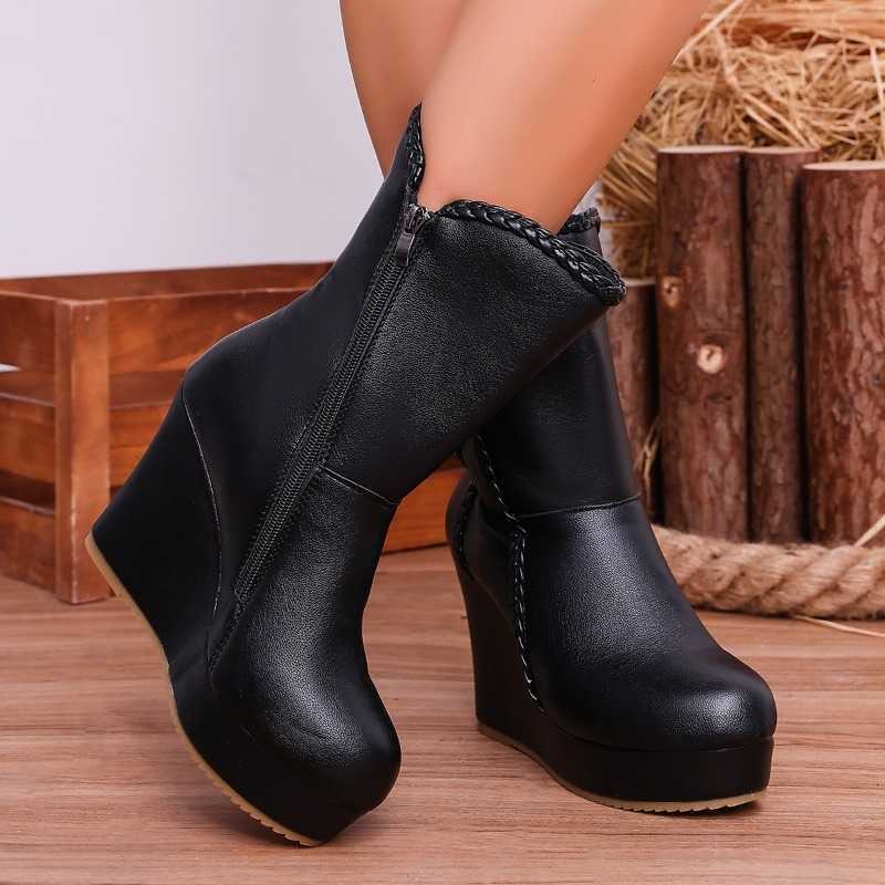 2026 Shoes fashion New Women's Autumn and Winter Velvet Versatile Wedge Mid-leg Boots D260917