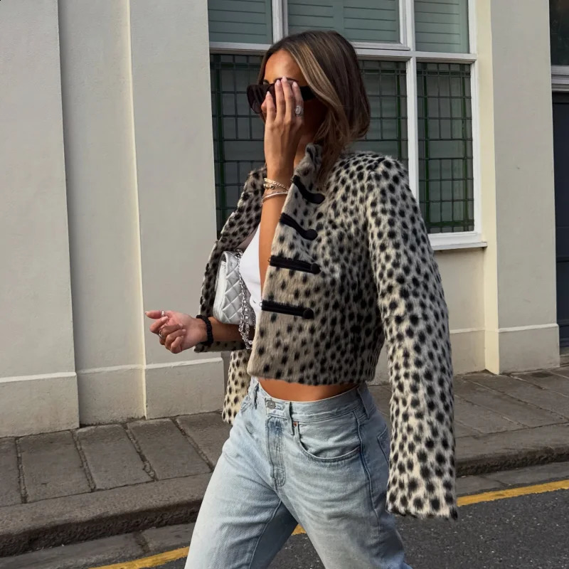 Fashion Faux Fur Leopard Short Coat Stand Collar Long Sleeve Straight Cropped Jacket Autumn Winter Women Street Club Clothes 260917