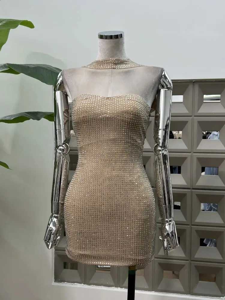 Summer 2025 New Sequined Backless Sexy Women's Mini Dress Elegant Shiny Robe Scarf Collar Sleeveless Tight Fitting Club Dresses C260917