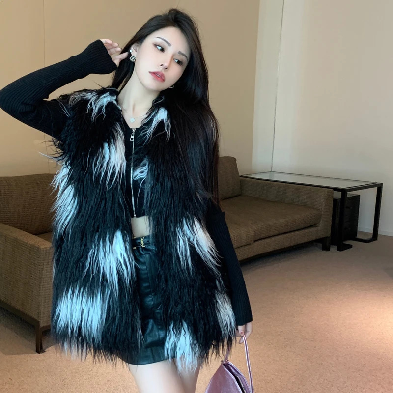Pos Autumn Winter Faux Fur Coat Black White Contrast Color Furry Women Vest 260917