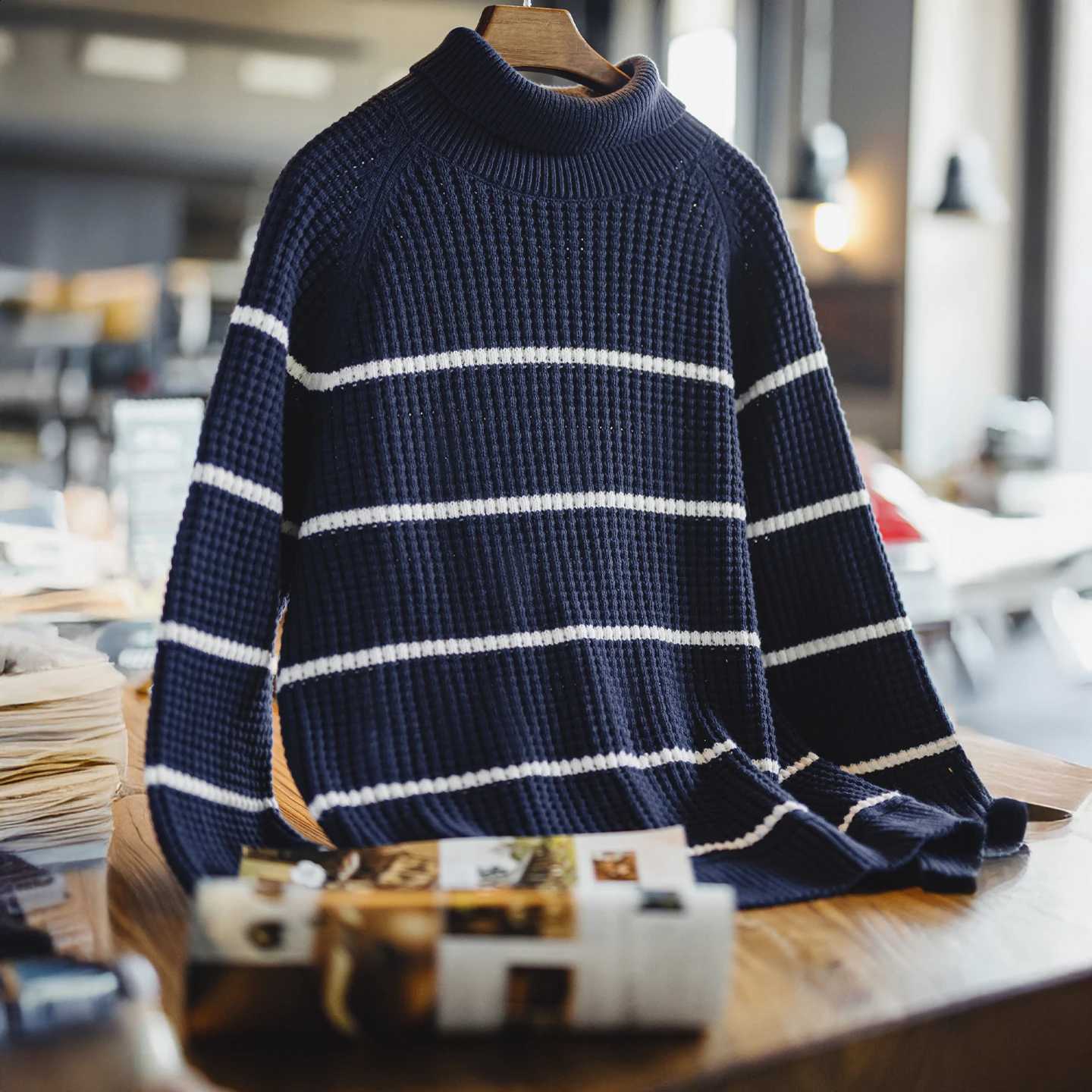 Turtleneck Maden Mens Knit Thick Sweater Winter Warm Striped Pullover Retro Style Layering Soft KnitwearW260915