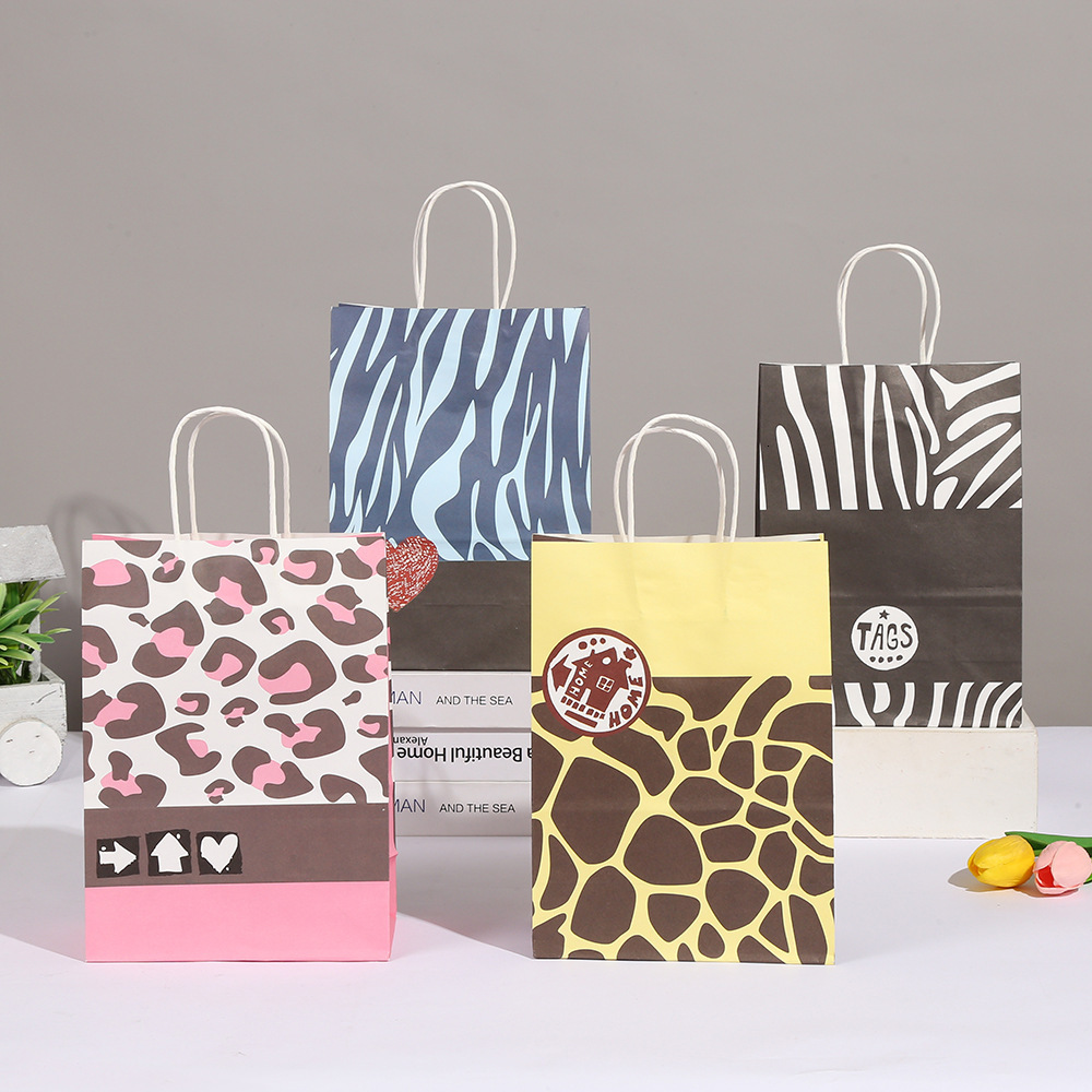 New irregular striped kraft paper bags, perfect for packaging birthday gifts, with a simple and stylish design