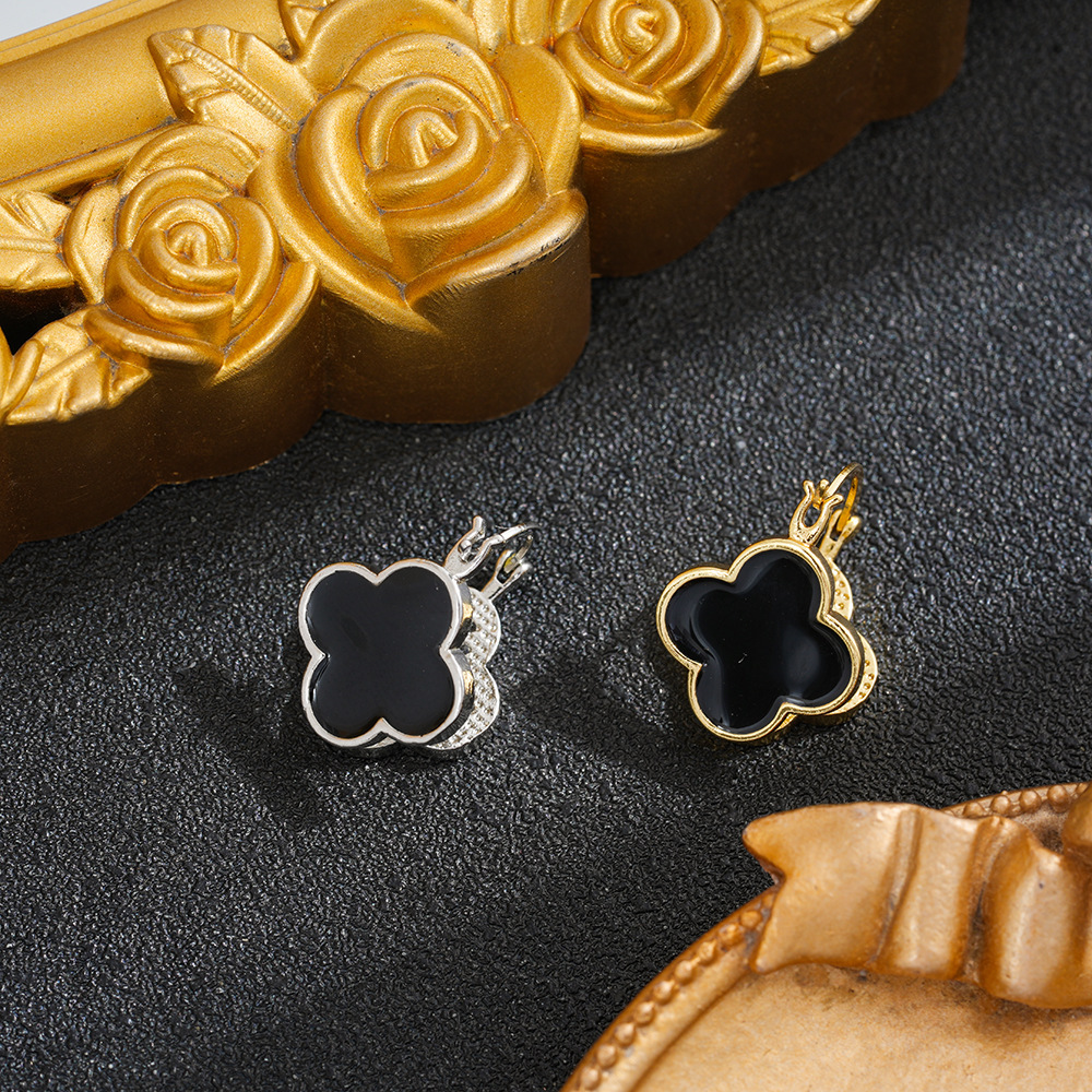 Exquisite double-sided design, 2026 new style earrings, fashionable elegant, perfect for trendy women, small and delicate, a touch of luxury