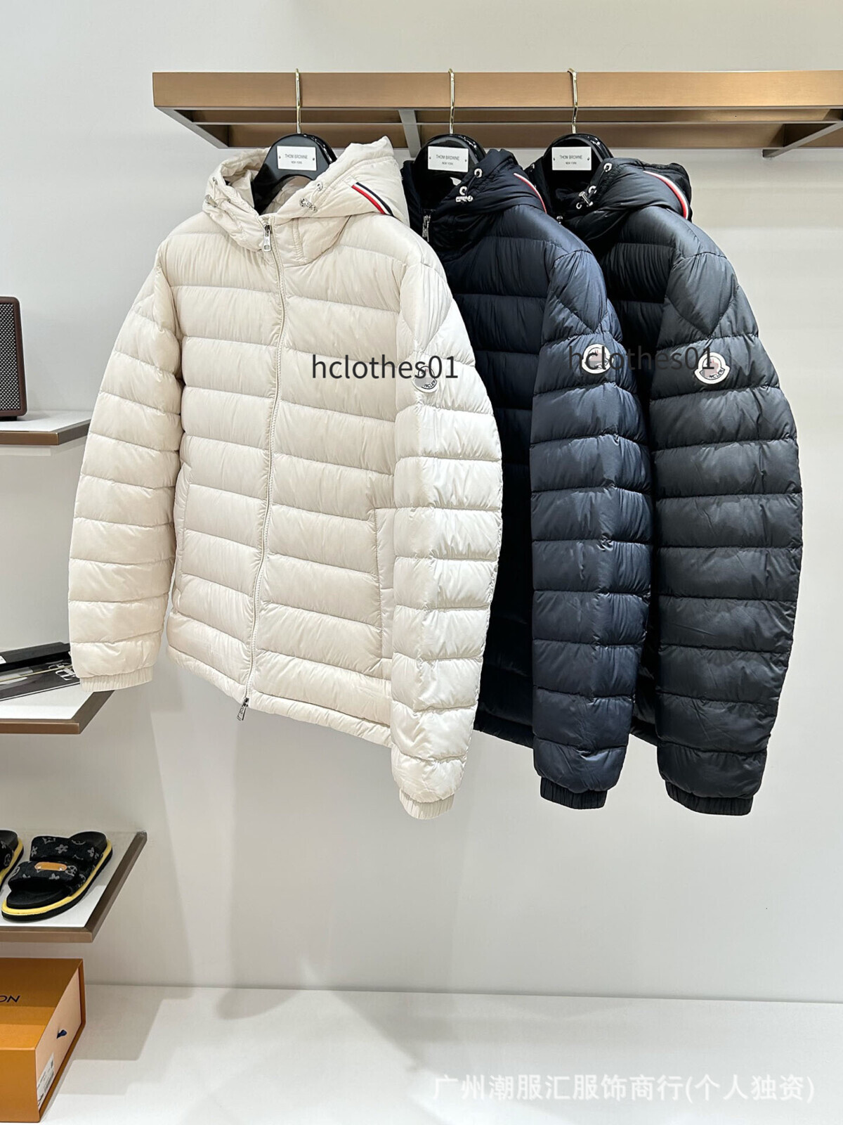 Correct version of M brand men's hooded down jacket with embroidered arm patch, horizontal striped quilting, casual and warm outerwear, wholesa