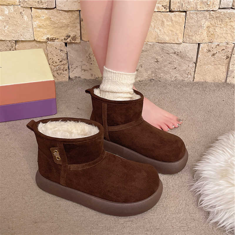 2026 New Casual Trend British Thick Sole Versatile Temperament Short Boots with Plush Warm Women's Cotton Shoes D260917