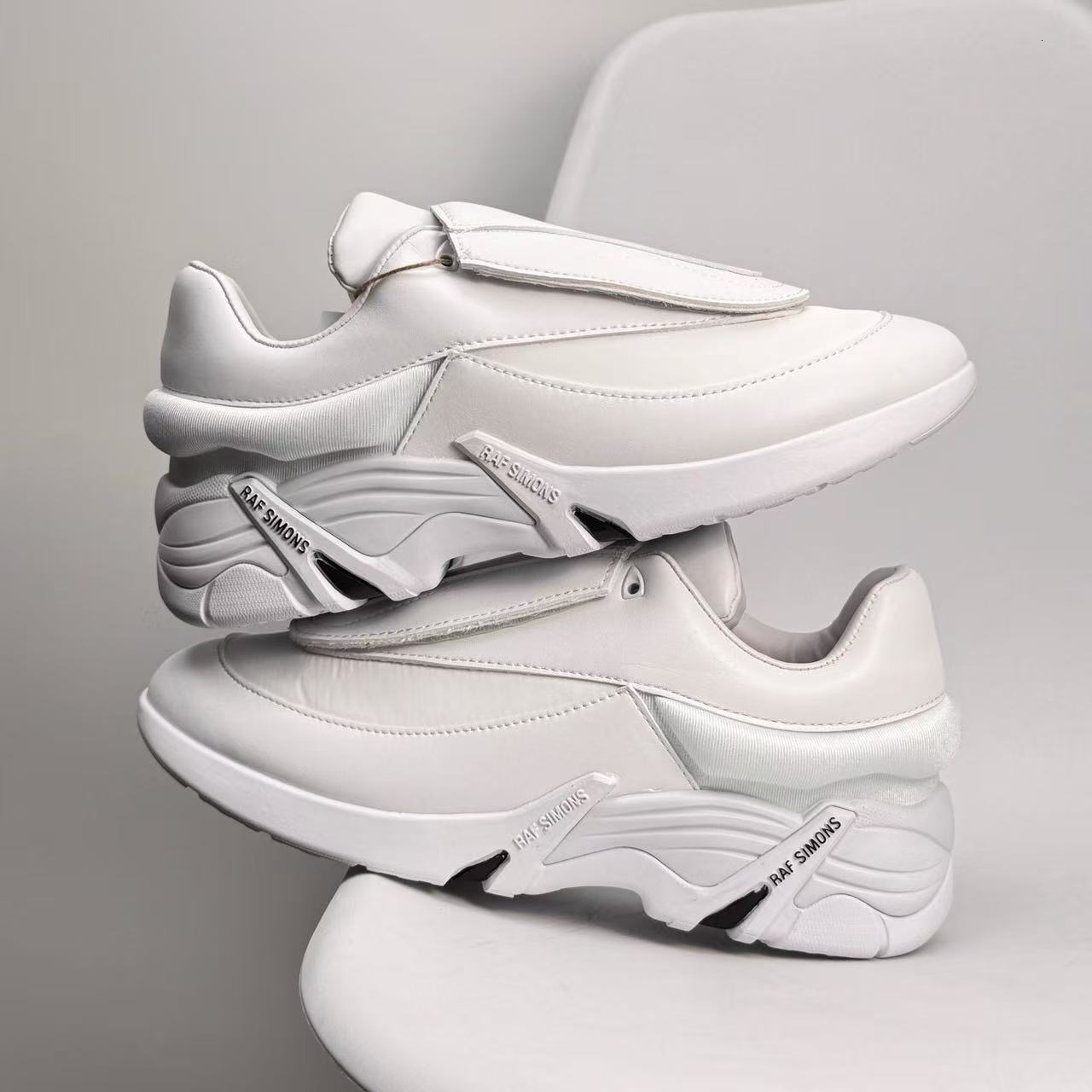 Designer RAF SIMONS trainer loafers tennis Brand Antei Sneaker chunky Outdoor run platform shoes 2026ss New men basketball luxurys women travel casu