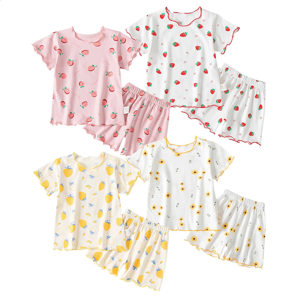 Girls Summer Pajama Sets Stylish Cartoon Pattern Printing Short Sleeve Top and Pants Made from ious Cozy Ice Silk Material 260915