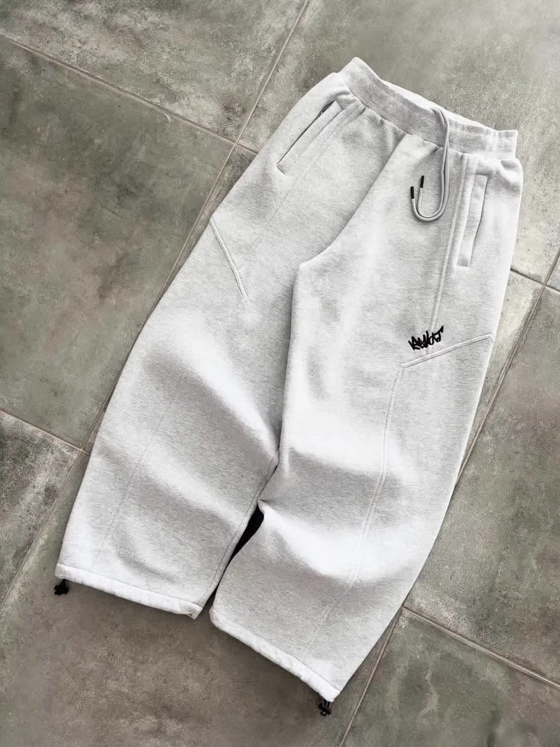 Cross-border foreign trade men's sweatpants, sporty, simple letter embroidery, everyday loose fit, elastic waist, wide-leg, cuffed casual trous