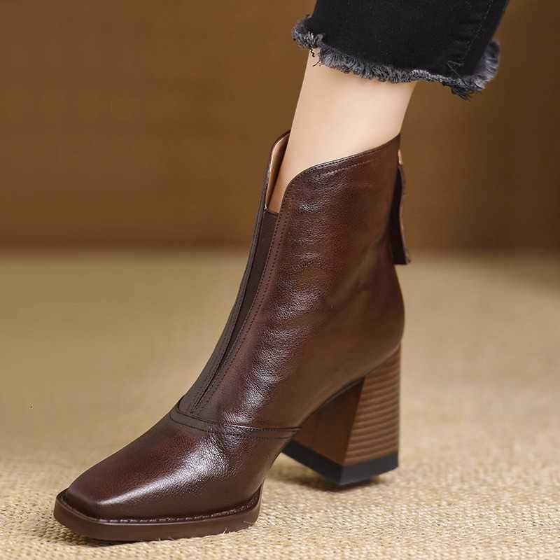 Heel High Back Zip Boots Women's Autumn and Winter New Square Toe 100 Non-slip Wear Block Heel Short Boots D260917