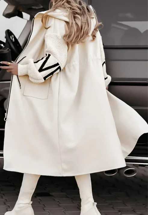 Long-Sleeved European and Hooded American Trench Coat Overlay Sweater for Women Autumn and Winter. D2609091