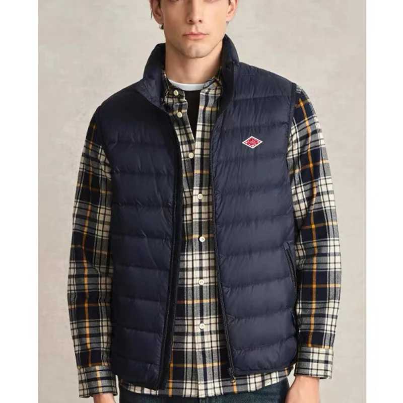 Hot Sales Exported to Japanese Men Women Embroidery Zipper Going Out Thin Hooded Down Svless Jacket Warm And Windproof Q260917