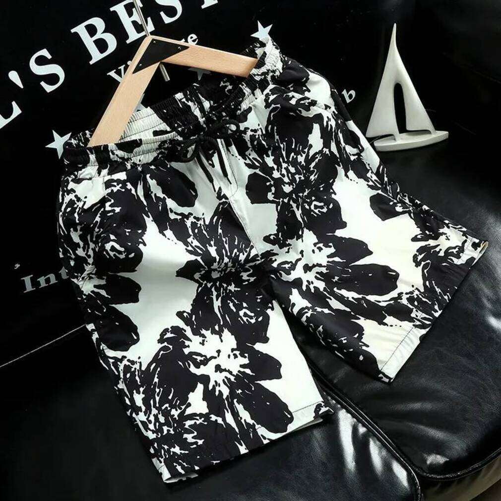 2026 New Trend Fashion outdoor Designer Printed Shorts Summer Straight Leg Loose Versatile Outdoor Sports Pants Thin Casual Daily Commute Men's