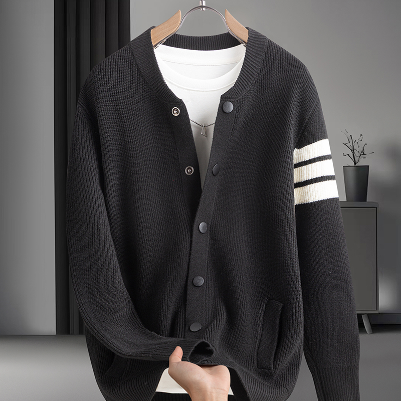 Affordable Luxury Men Long-Sleeved Sweater Jacket Round Neck Real Pocket Single-Breasted Knitwear Classic Trend Men's Clothing J260917
