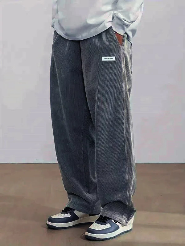 Men's corduroy loose European size hanging multi-functional casual straight leg pants suitable for daily travel 260916