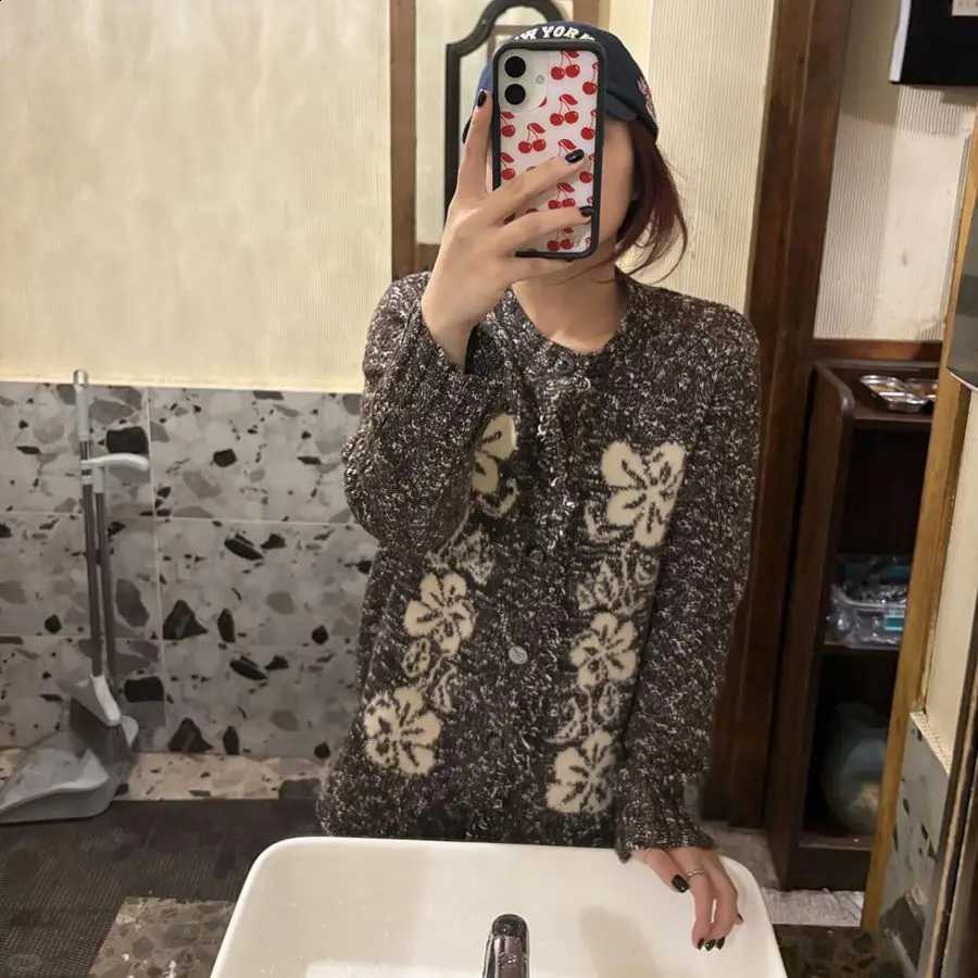 Flower Vintage Jacquard Mixed-color Contrasting Tassel Loose Soft Sweater Women's Knitted Cardigan Top J260916