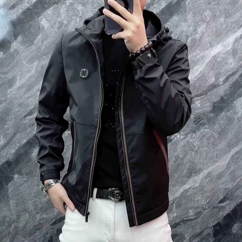 2025 Men's Autumn Outdoor Single-Piece Hooded Casual Jacket Fashionable and Versatile Business-Style European Urban Outerwear C260917