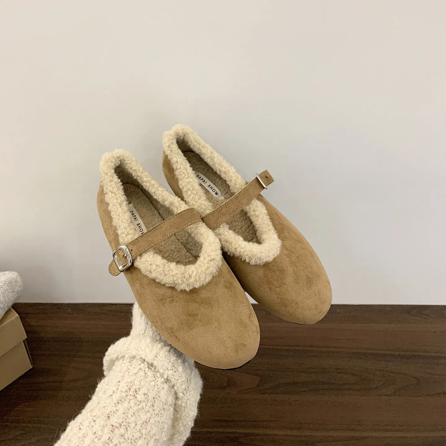 Flat Suede Fur Shoes Women 2026 Autumn Winter Warm Lined Mary Jane Shoes 260917