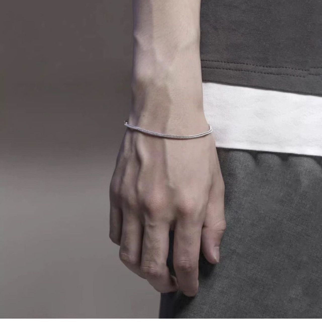 Korean Style Light Luxury Snake Bone Bracelet for Men and Women, High-end Hip-hop Exquisite Plain Circle Bare Chain Bracelet, Simple Commuter Jewelr