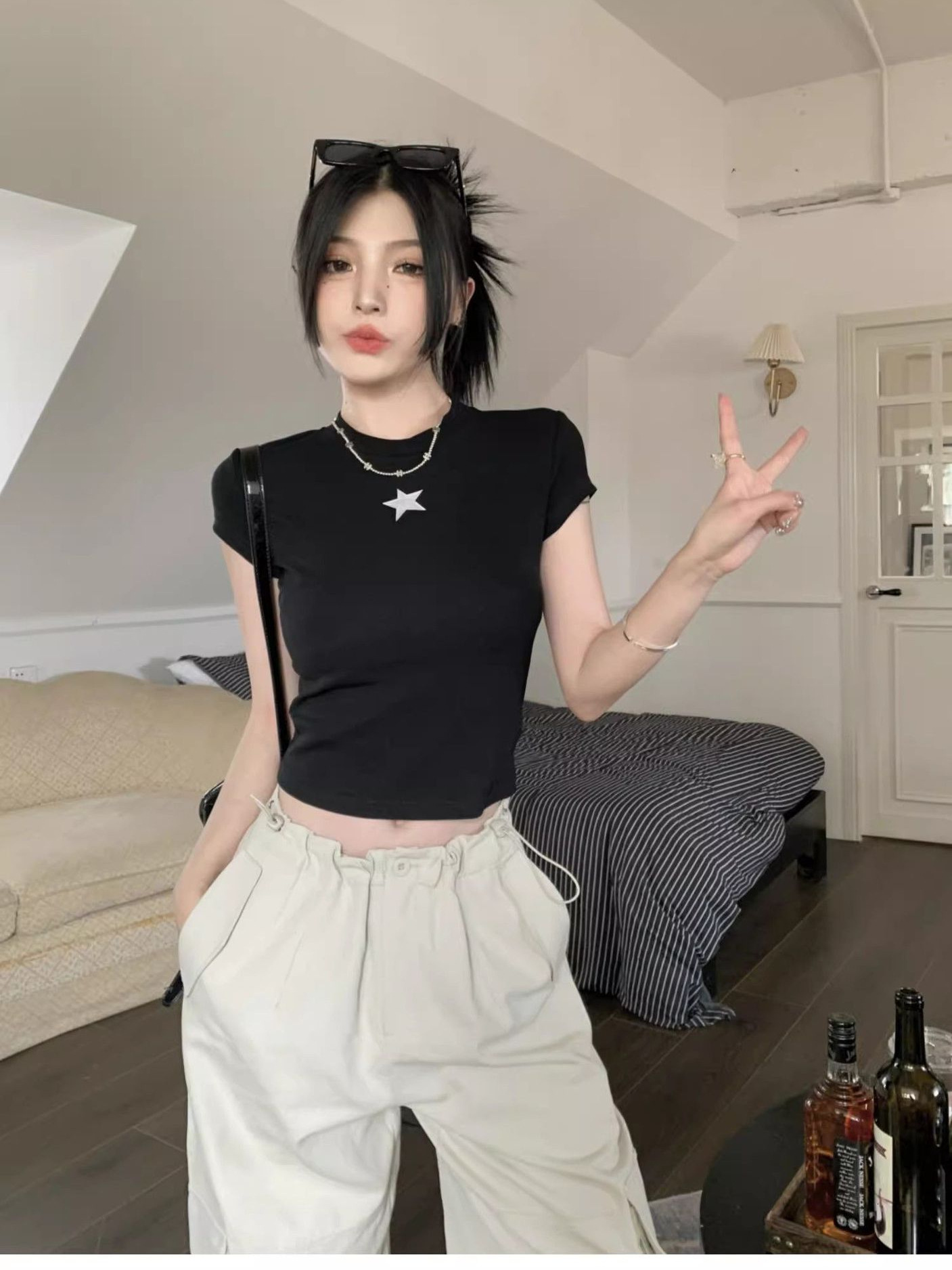 2026 niche solid color versatile fashion slim-fit short-sleeve T-shirt with star print casual top trendy on Instagram b4