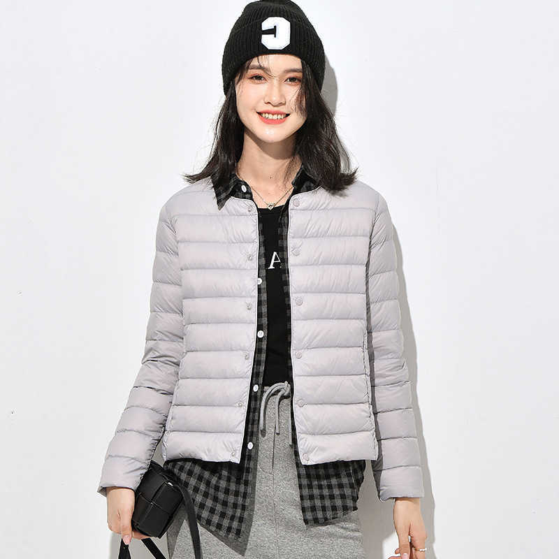 Autumn Lightweight Women's Down Jacket and Winter 2025 New Short Slim-fit V-neck Round Neck Mother's Wear All-match Warm Jacket H260917