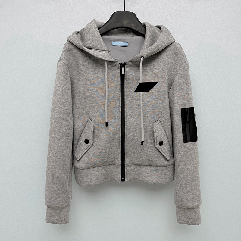 Women Hooded Cropped Sweatshirt Designer Zipper Drawstring Warm Campus Sporty Coats Winter High End Unisex Applique Youthful Sweatshirts