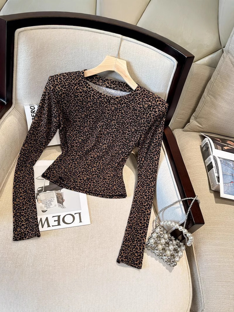 2024 American-style autumn trendy round-neck leopard print short-sleeve slim-fit brushed thin fleece long-sleeve T-shirt with shoulder pads 39