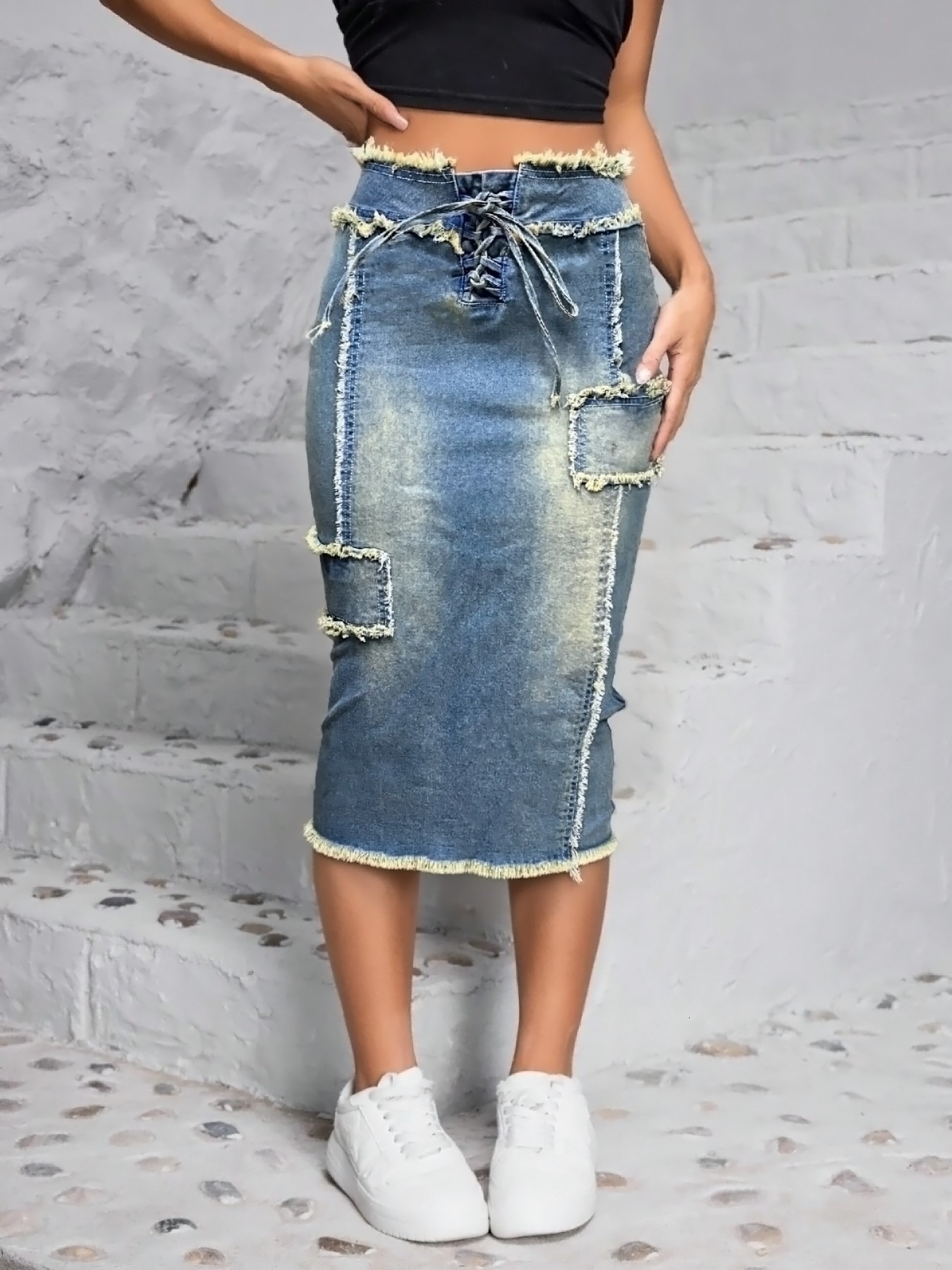 American retro-style denim skirt women, high-waisted, tummy-control, hip-lifting, leg-lengthening, versatile for all seasons, with raw hem and a one