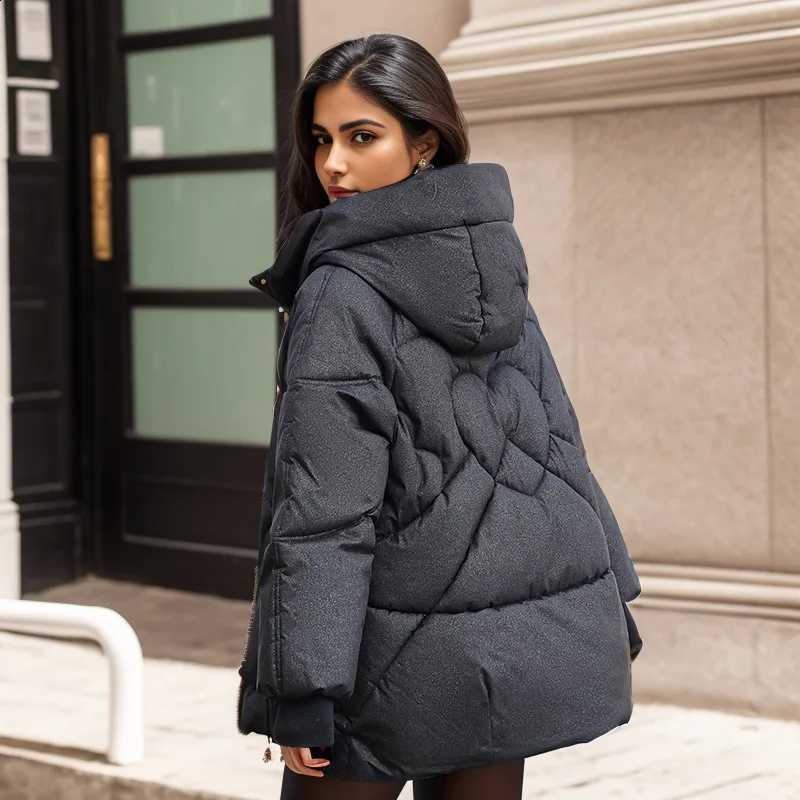Big Pocket Hooded Highlights Padded-on Women's New Short Winter Down Padded-on Korean Version Loose Thickened Padded Jacket H260917