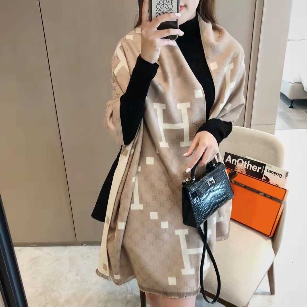 happy beach cozy with Women's party vibe style scarf cashmere shawl new autumn winter warm outerwear suitable for office naps and as blanket S2