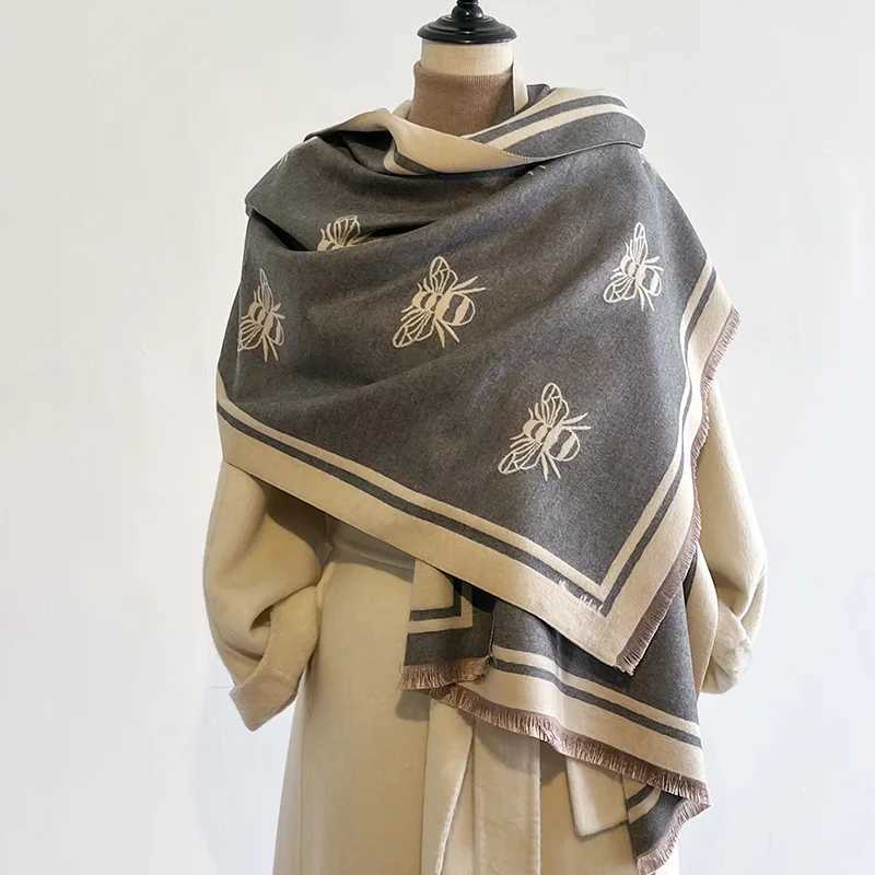 Luxury Brand Two-Sided Bees Scarf Imitation Cashmere Soft Warm Fringe Pashmina Shawl Winter Coldproof Windproof Blanket Scarf Z260917
