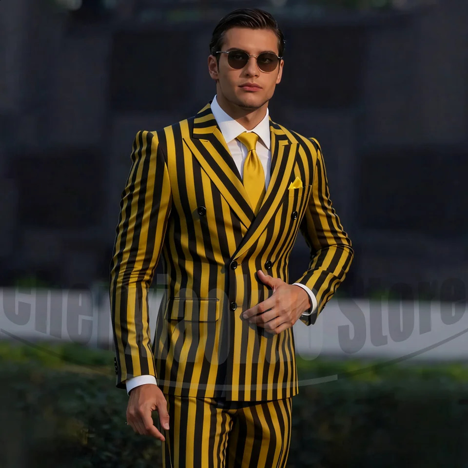 Chic TwoTone Striped Men Suits Double Breasted Stylish Outfits Fashion Casual Business Wedding Party Tailored Male Suit 2 Piece 260916