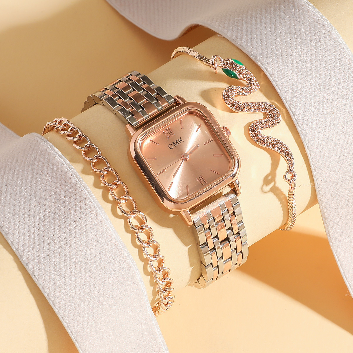 Womens Jewelry Designer High-end Necklace Watch High-end Luxury Steel Ring Snake Shaped Bracelet Set Exquisite Elegant Accessories Boutique Texture