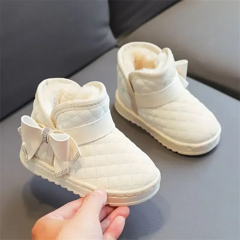 Winter Big Children Girl Crystal Bowknot Snow Boots Thickened Warm Comfortable White Boots Baby Kids NON-SLIP Plush Cotton Shoes 260916